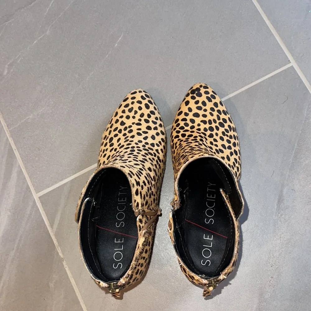 Sole Society animal print booties, size 6.5 - Picture 3 of 6